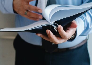 pexels-sora-shimazaki-5668837